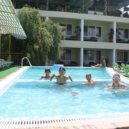 Green Hotel-Club Zatoka Exteriér fotografie