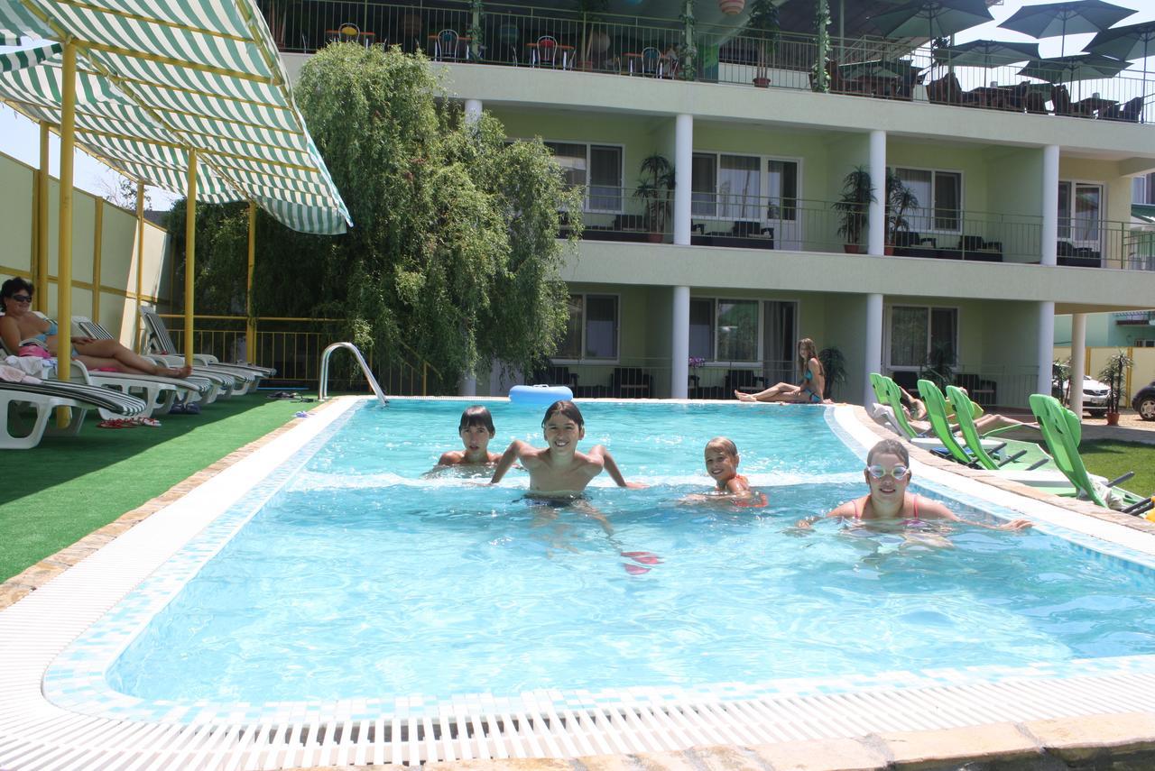 Green Hotel-Club Zatoka Exteriér fotografie